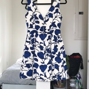 Topshop Dresses - Scuba fabric floral printed dress with cutout Topshop Dresses - Scuba fabric floral printed dress with cutout